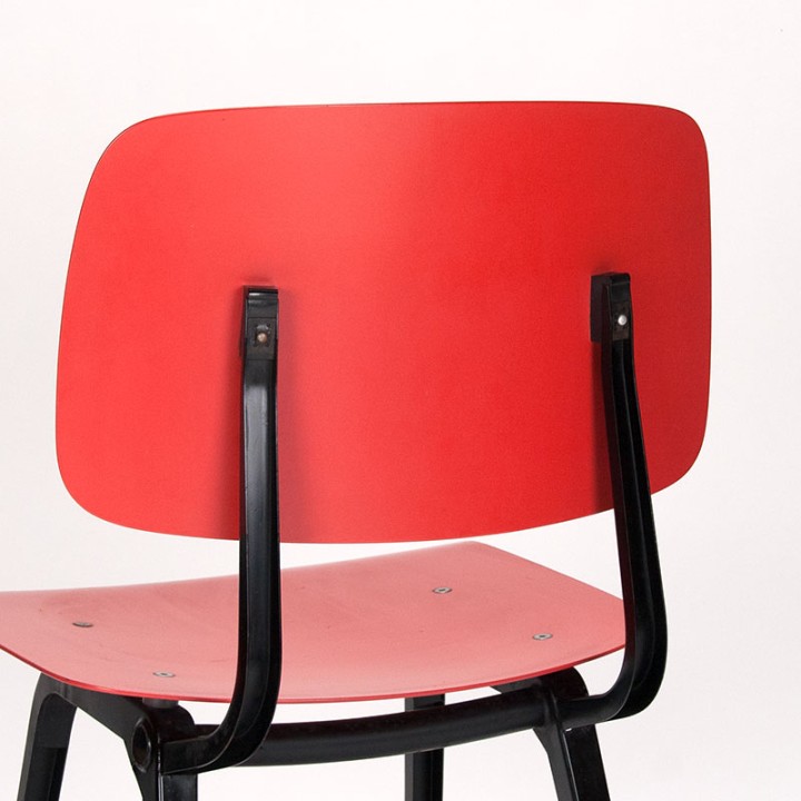 Friso Kramer Mid-Century industrial Revolt chair red/ pink