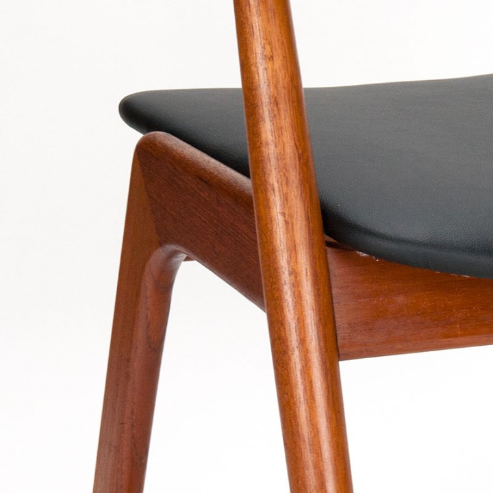Mid-Century Deense stoel model 32 uit de Korup Stolefabrik