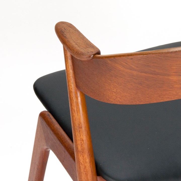 Mid-Century Deense stoel model 32 uit de Korup Stolefabrik
