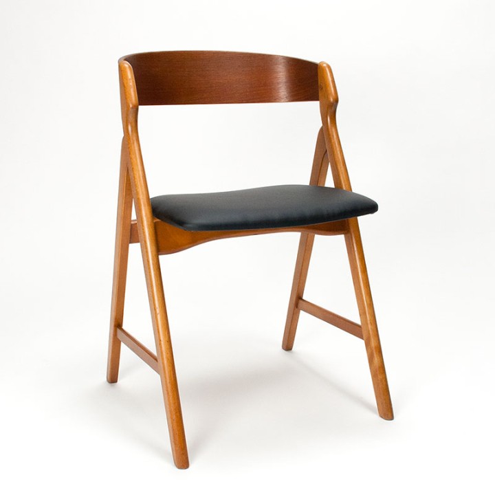 Set van 4 vintage model 71 stoelen ontwerp Henning Kjaernulf