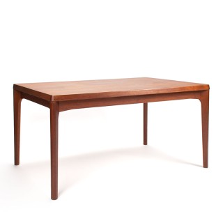 Henning Kjaernulf Danish Mid-Century design dining table