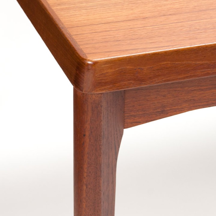 Henning Kjaernulf Danish Mid-Century design dining table