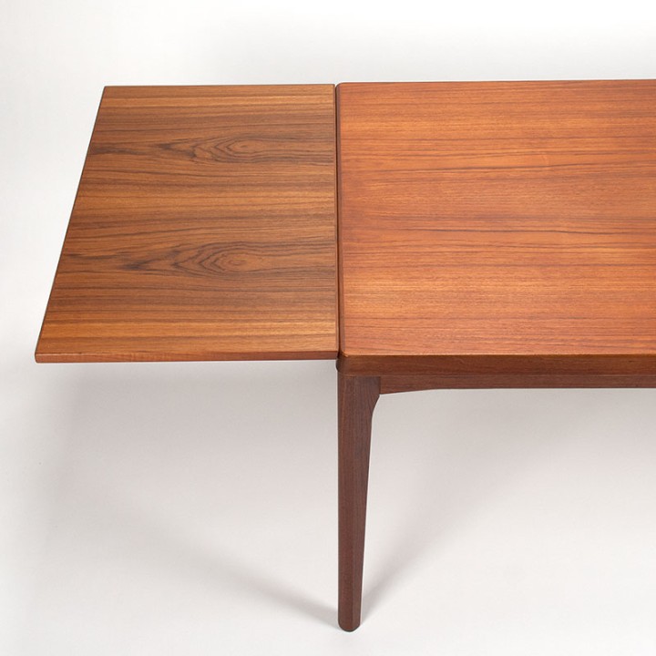 Henning Kjaernulf Deense Mid-Century design eettafel
