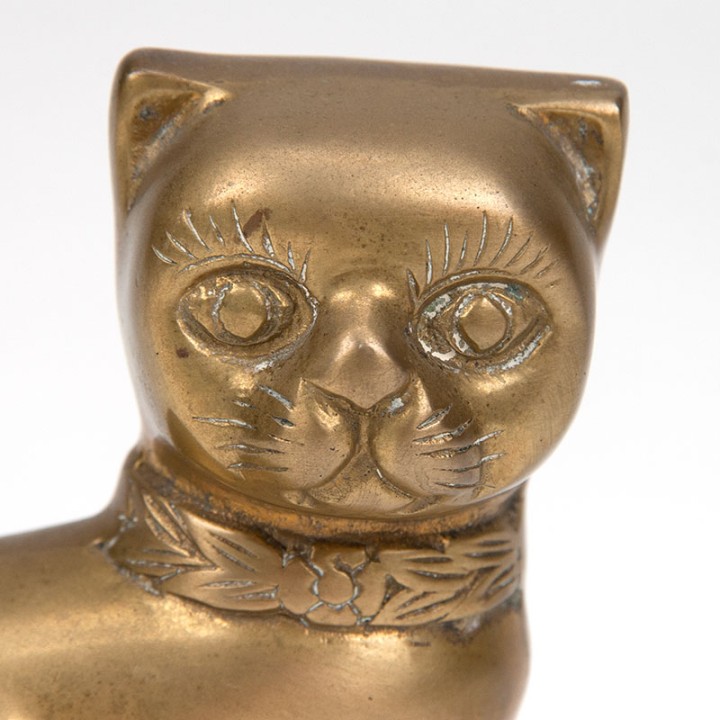 Sculptuur uit de zestiger jaren van een kat