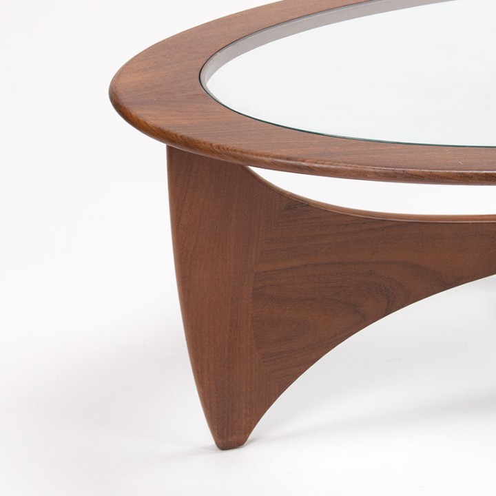 G plan Mid-Century salontafel ovaal model Astro