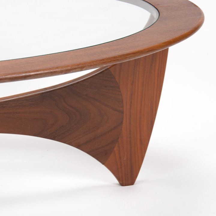 G plan Mid-Century salontafel ovaal model Astro