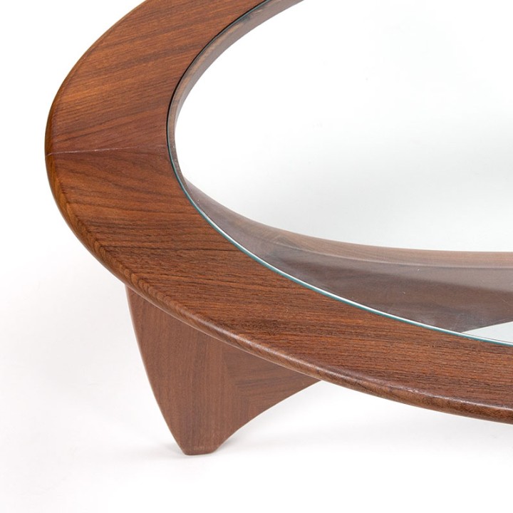 G plan Mid-Century salontafel ovaal model Astro