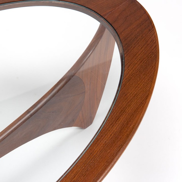 G plan Mid-Century salontafel ovaal model Astro