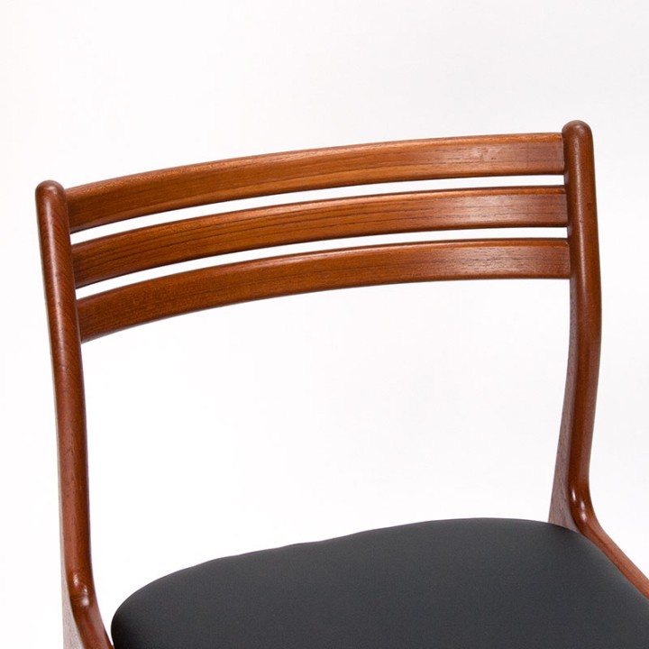 Johannes Andersen model U20 set Mid-Century design stoelen
