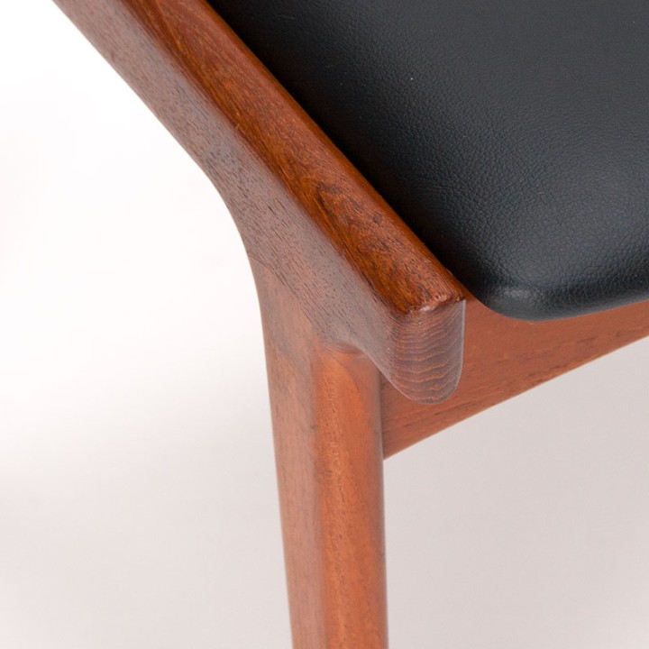 Johannes Andersen model U20 set Mid-Century design stoelen