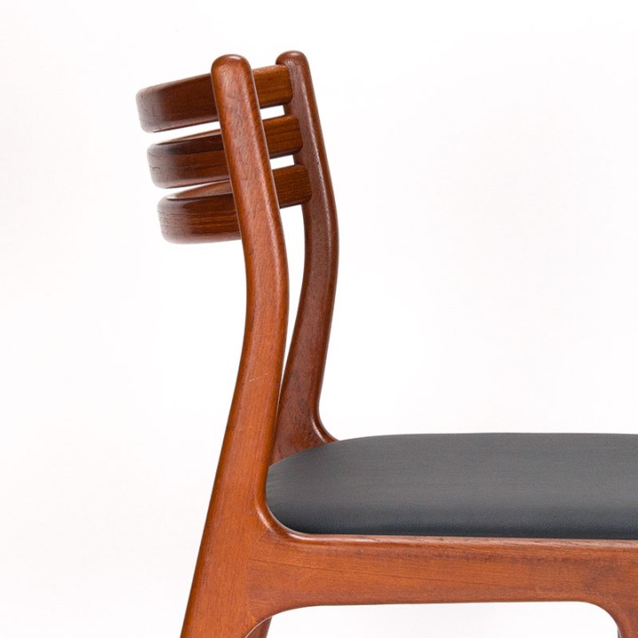 Johannes Andersen model U20 set of Mid-Century design chairs