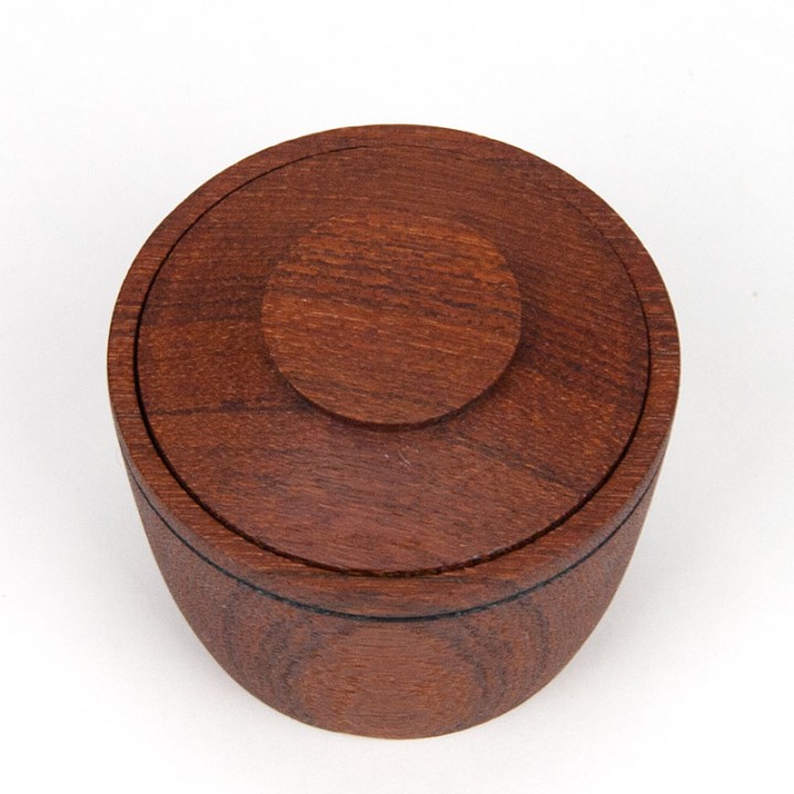 Miniature vintage bowl with lid in teak