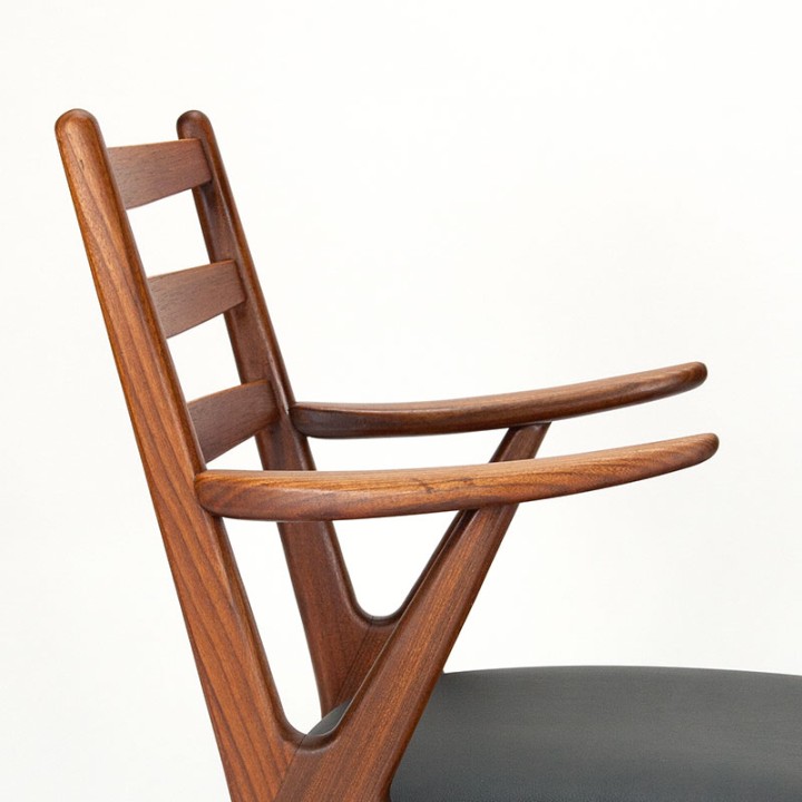 Teakhouten stoel met armleuning Mid-Century Deens design