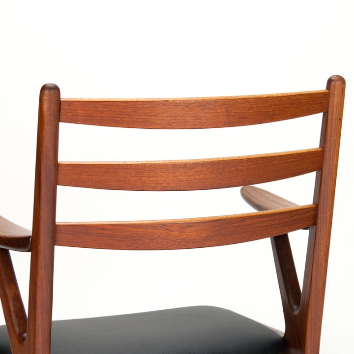 Teakhouten stoel met armleuning Mid-Century Deens design