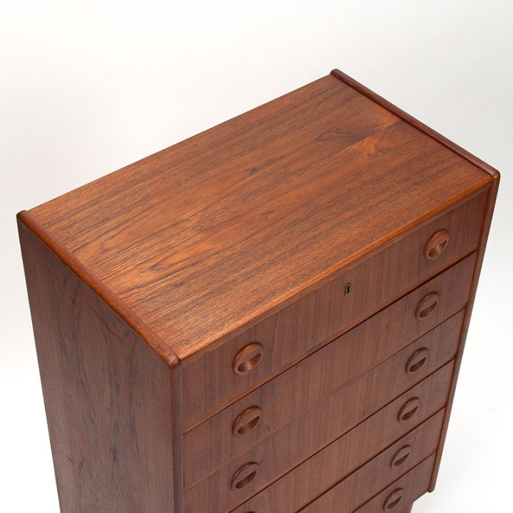 Deense ladekast vintage model met 6 lades en ronde greep