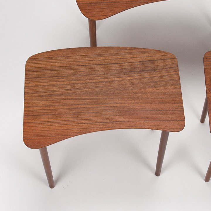 Deense Mid-Century niervormige set nesttafels