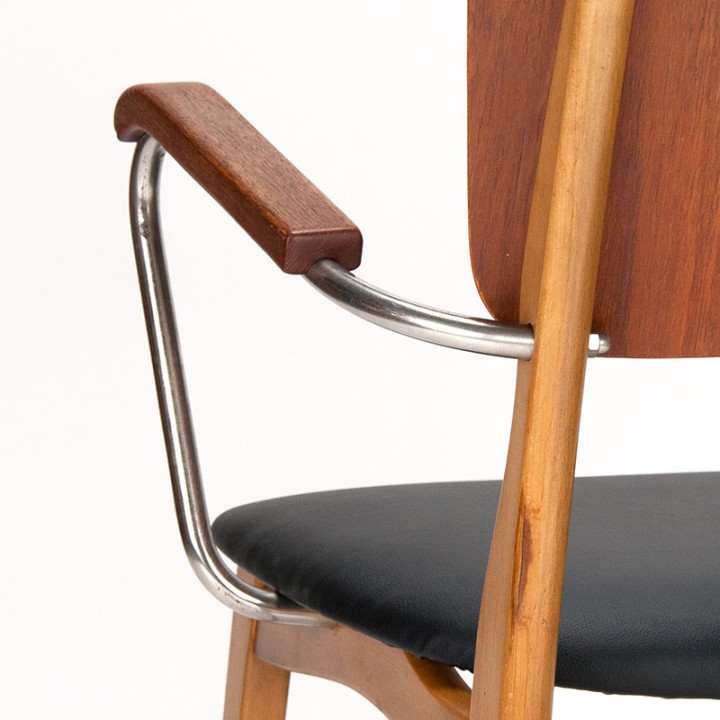 Ib Kofod-Larsen Mid-Century Deense stoel met armleuning