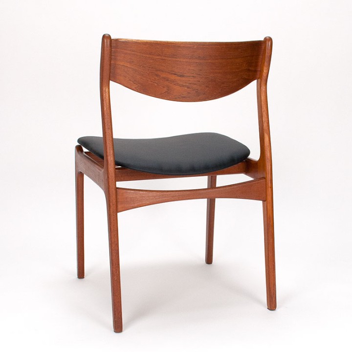 Set of 4 Danish P.E. Jørgensen dining chairs in teak