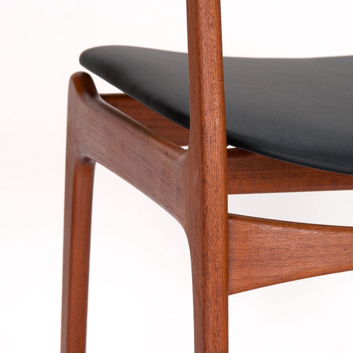 Set van 4 Deense P.E. Jørgensen eettafel stoelen in teak