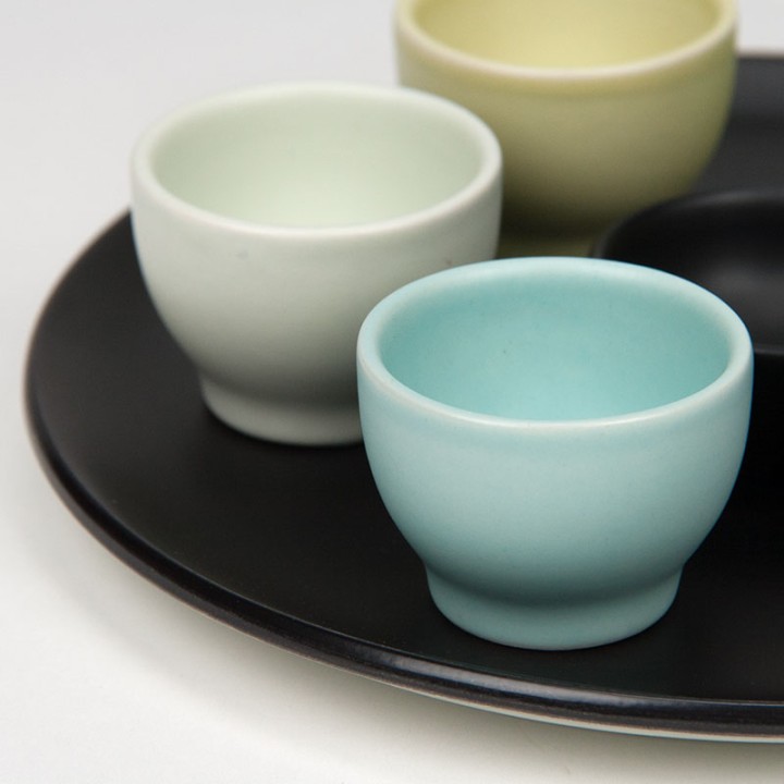 Royal Goedewaagen aardewerk vintage eierset in pastel kleuren