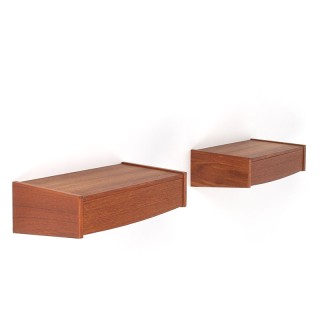 Mid-Century Deense set van 2 zwevende wandkastjes