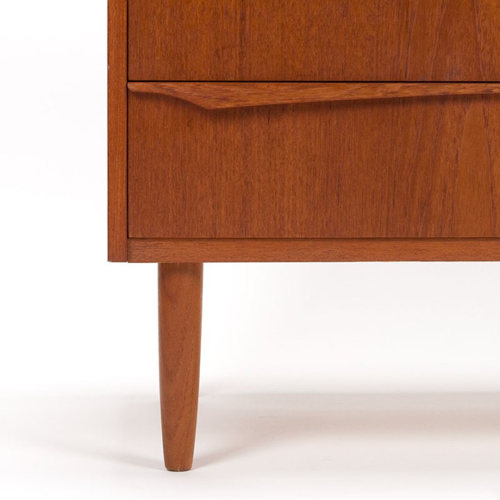 Teakhouten Mid-Century ladekast met 3 lades uit Denemarken