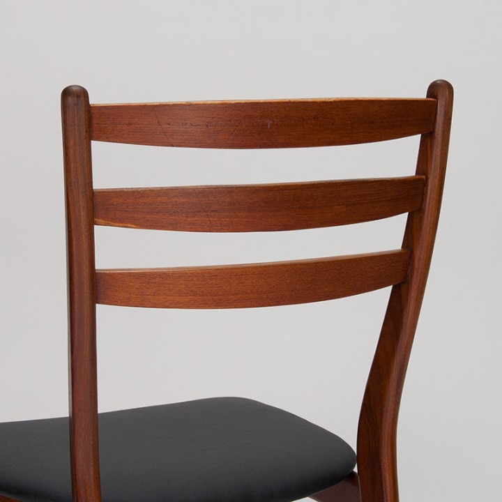 Set of Mid-Century teak chairs with high backrests