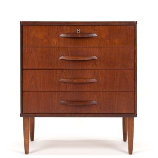 Mid-century teak chest of drawers with 4 spacious drawers