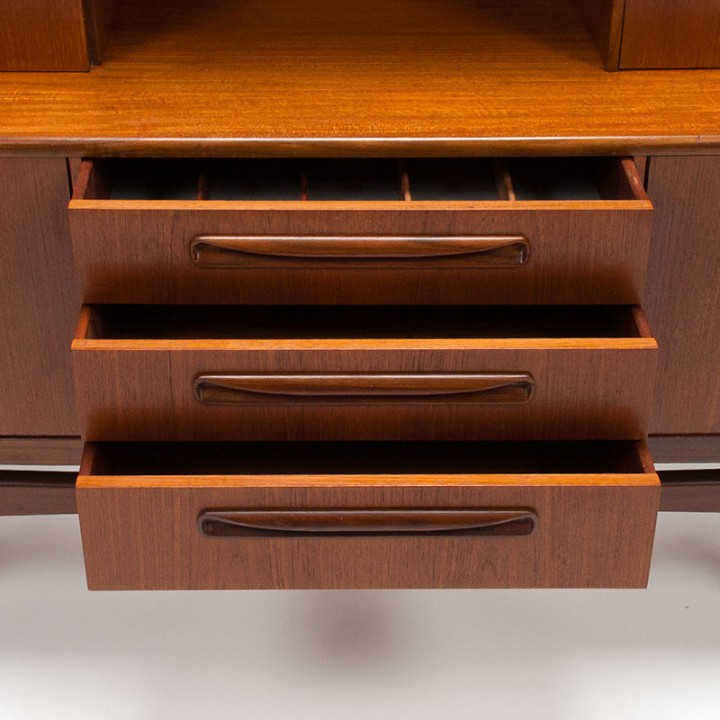 Victor Wilkins groot model G-plan Mid-Century Fresco dressoir