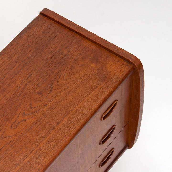 Teakhouten vintage Deense ladekast met ronde vorm