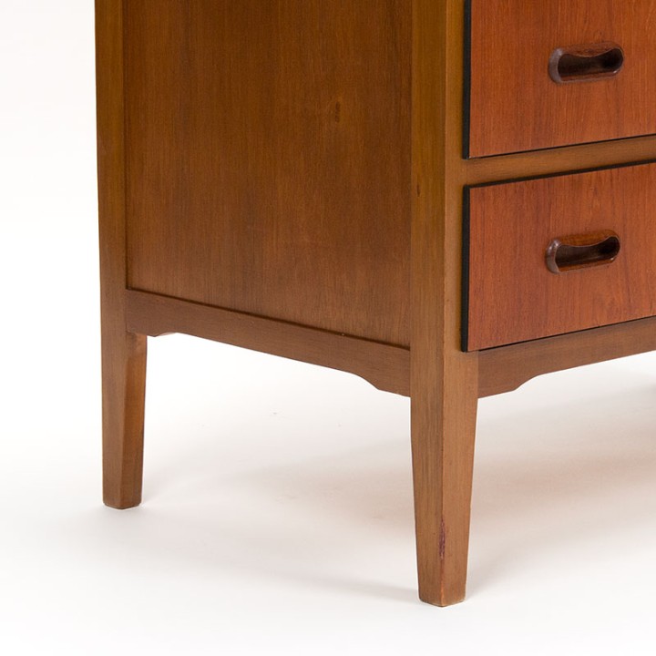 Danish vintage chest of drawers with 6 lockable drawers