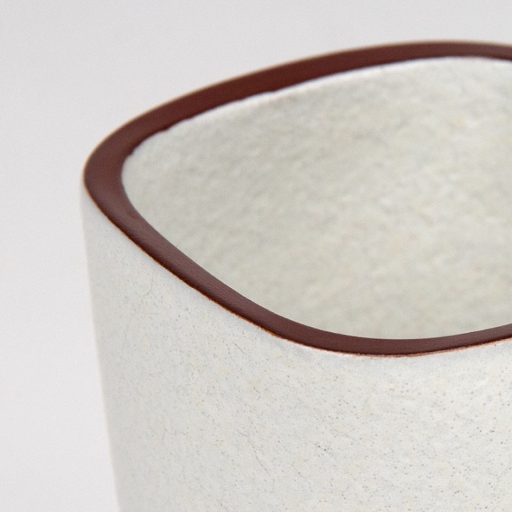 White model 17-2 Ravelli vase
