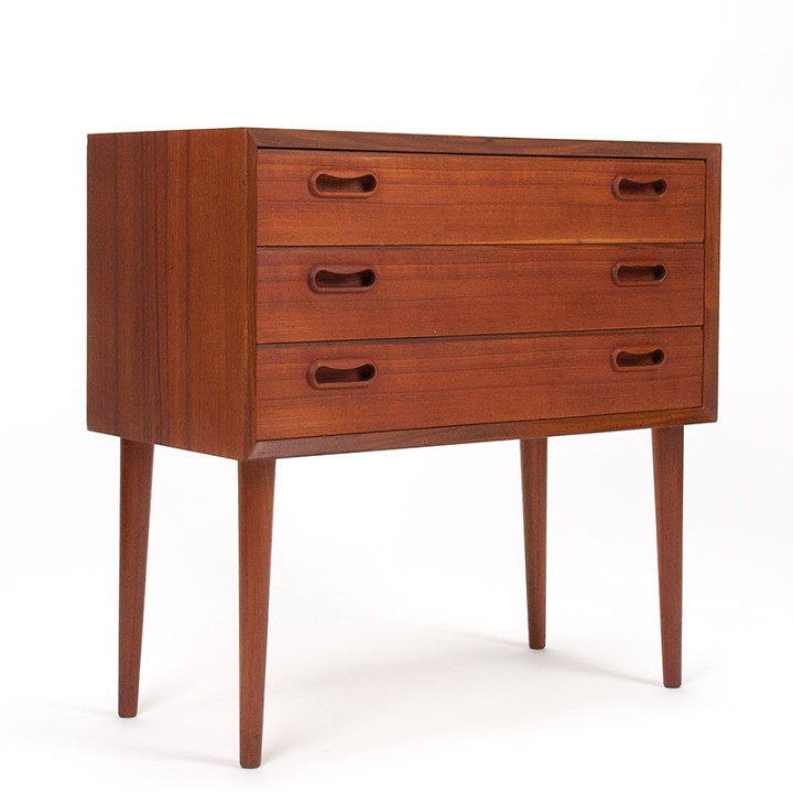 Deense kleine strak model vintage teakhouten ladekast