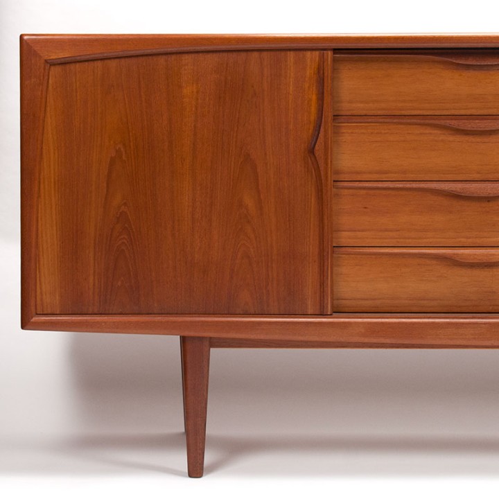 XL Mid-Century dressoir model RT272 ontwerp Heinrich Riestenpatt