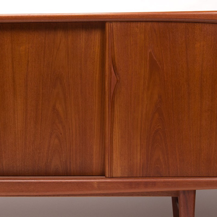 XL Mid-Century dressoir model RT272 ontwerp Heinrich Riestenpatt
