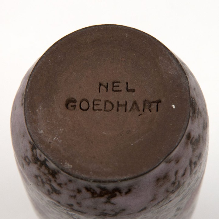 Klein vintage vaasje van Nel Goedhart