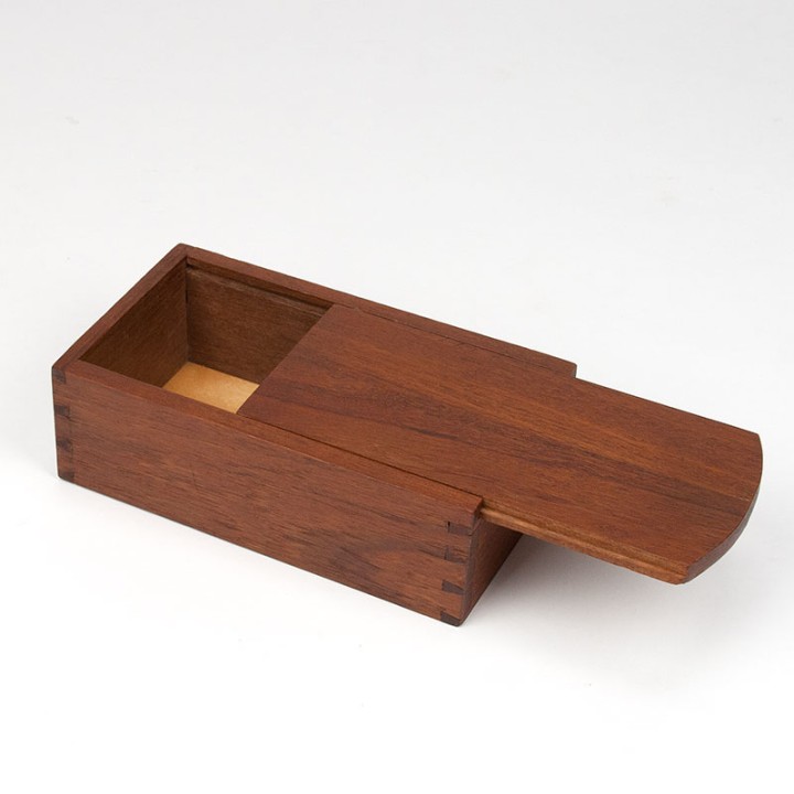 Vintage Mid-Century small storage box with dovetail detail