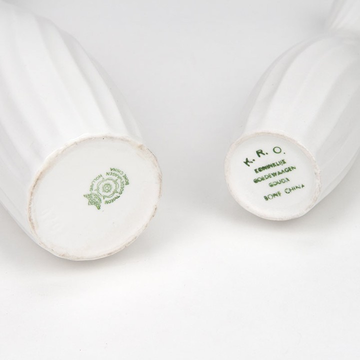 Set of 2 vintage Goedewaagen Bone China vases