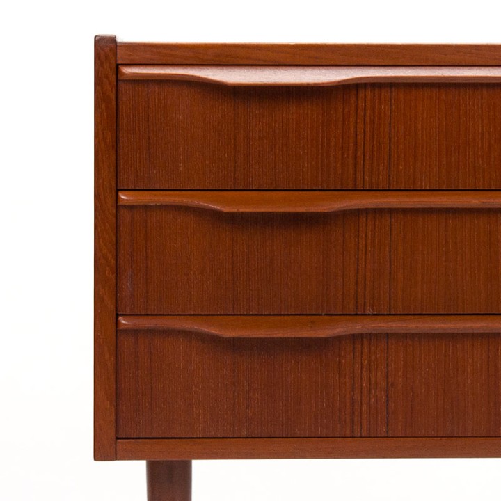 Small Danish vintage chest of drawers with organic-shaped