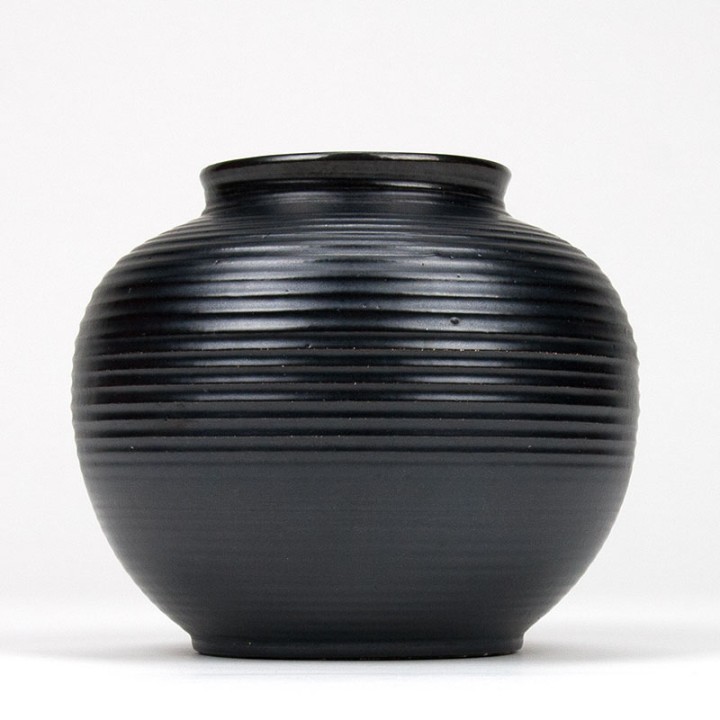 Black vintage ADCO model 1012 vase