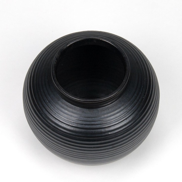 Black vintage ADCO model 1012 vase