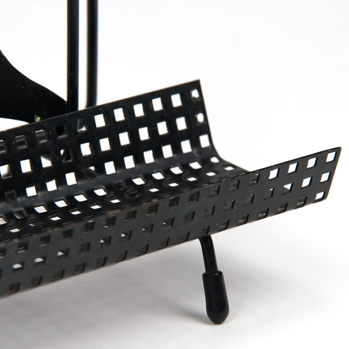 Geperforeerd metalen Mid-Century brievenhouder met vogel
