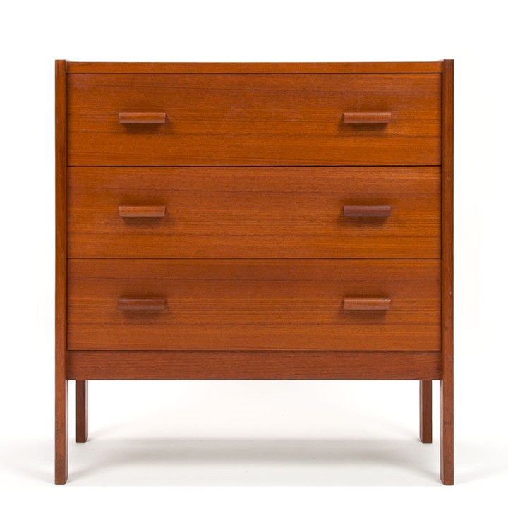 Small-model Danish Mid-Century chest of drawers by Vitré
