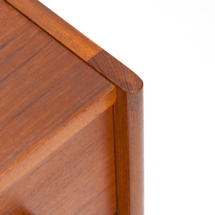 Deense klein model Mid-Century ladekast van Vitré