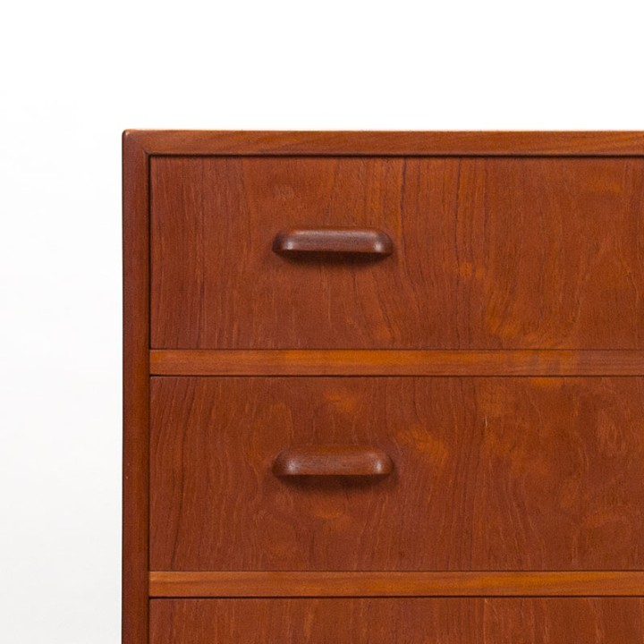 Commode ladekast Mid-Century Deens vintage model in teak