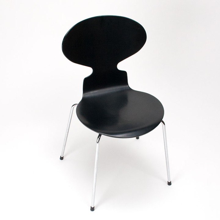 Vintage Ant chair designed by Arne Jacobsen