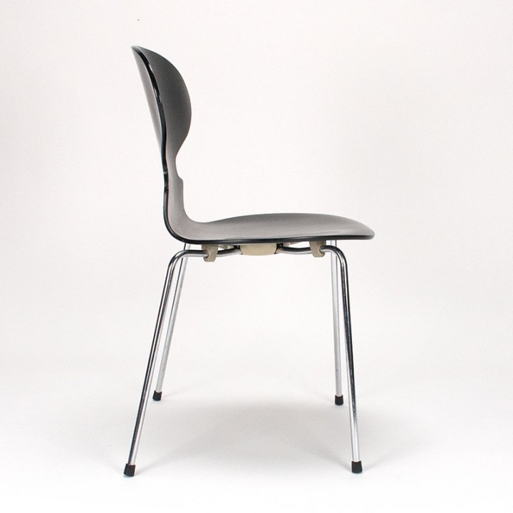 Vintage Ant chair designed by Arne Jacobsen