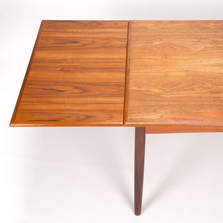 Deense vintage kleine uitschuifbare eettafel van N&R