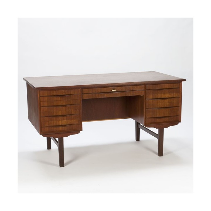 Teakhouten bureau uit Scandinavie - Retro Studio