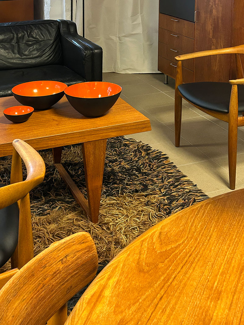 Kom gezellig langs in onze winkel vol vintage vondsten